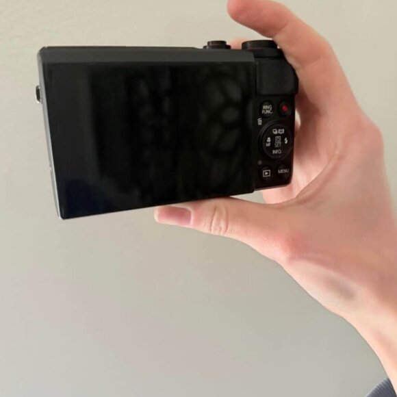 Canon PowerShot G7X Mark II Compact Digital Camera  🚨 Check the description !! - Picture 2 of 7